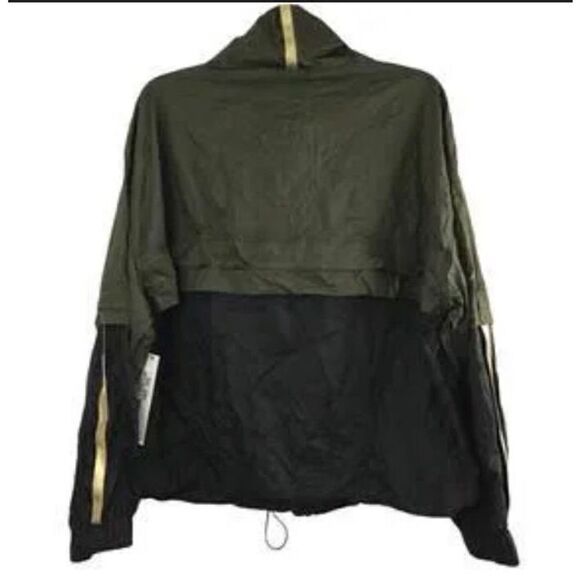 AQUA - 🎉HP🎉 L Sz S - Lightweight Colorblock Windbreaker. 100% Nylon & NWT! - Picture 2 of 13